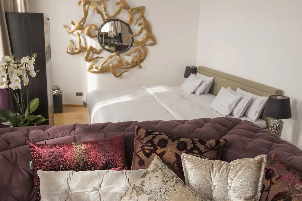 House Of Time - Fancy Suites Austria
