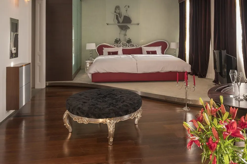 House Of Time - Fancy Suites 5*, Vienna Austria